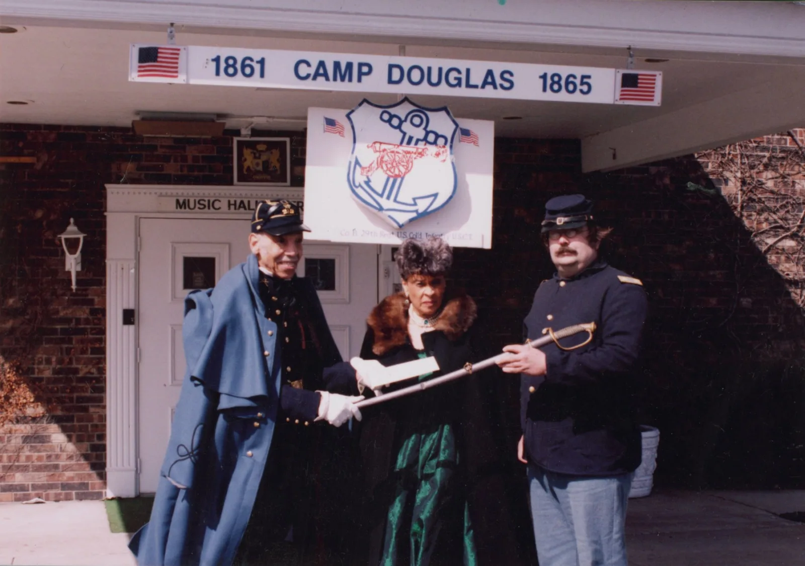 Mms griffin fam ser 4 bx 36 fl 508 004 o3